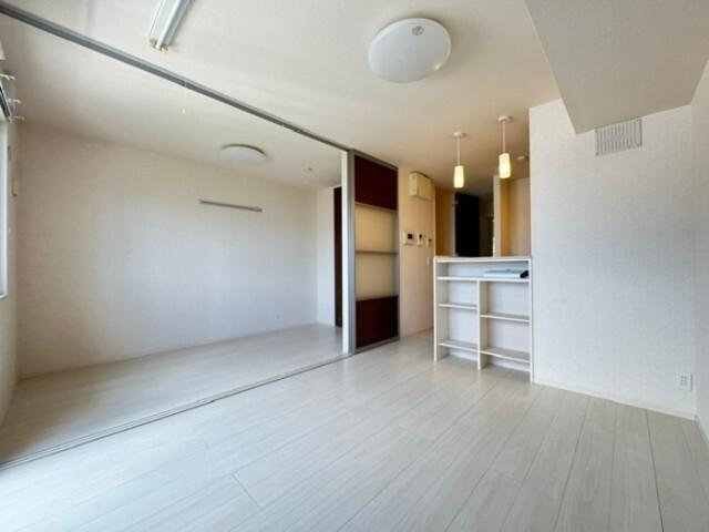 北九州市小倉南区沼本町アパート リビング