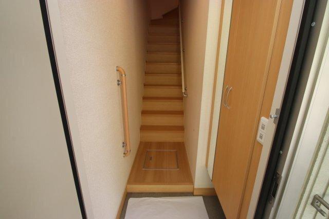 北九州市小倉南区沼本町アパート 玄関