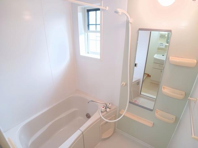 ペンサミエントＣ（203） バス／シャワー