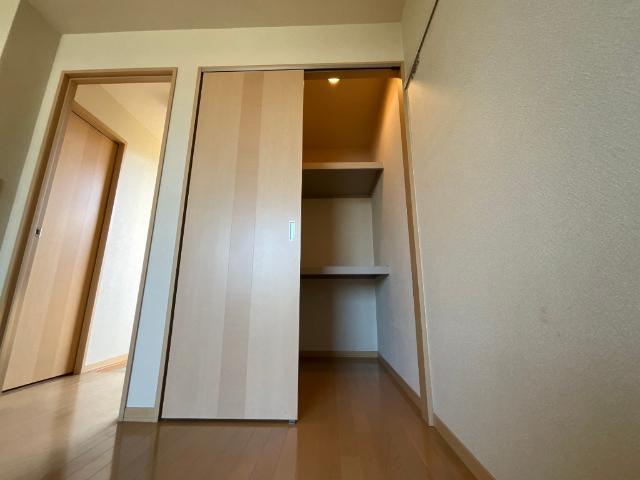 ソフィア下曽根（205） 収納