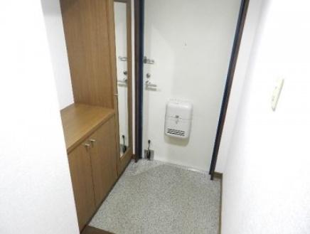 ペルル湯川新町壱番館（304） 玄関