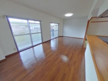 ペルル湯川新町壱番館（304） 室内