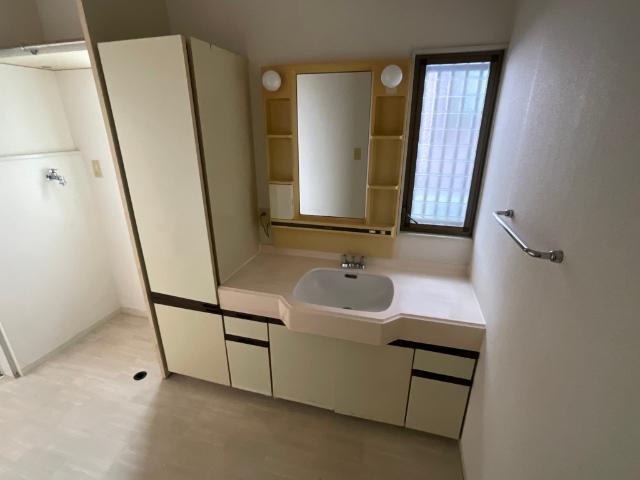 北九州市小倉南区星和台一戸建 洗面