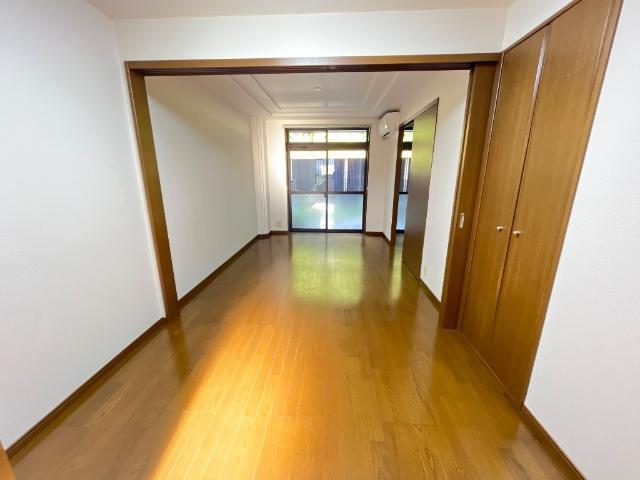 ビッグフォレスト壱番館 リビング