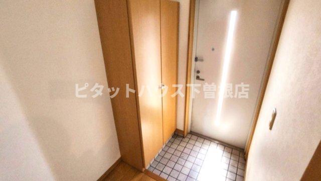 アヴニール吉志（711） 玄関