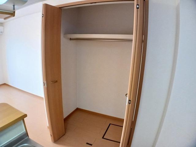 サンレミ葛原Ａ（102） 収納