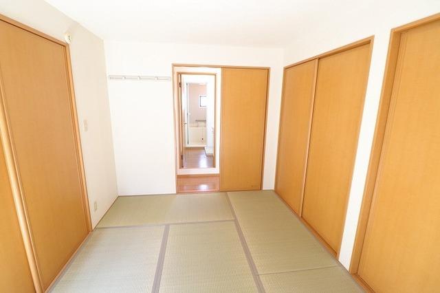 ロイヤルガーデン芳賀　C棟（202） 部屋画像