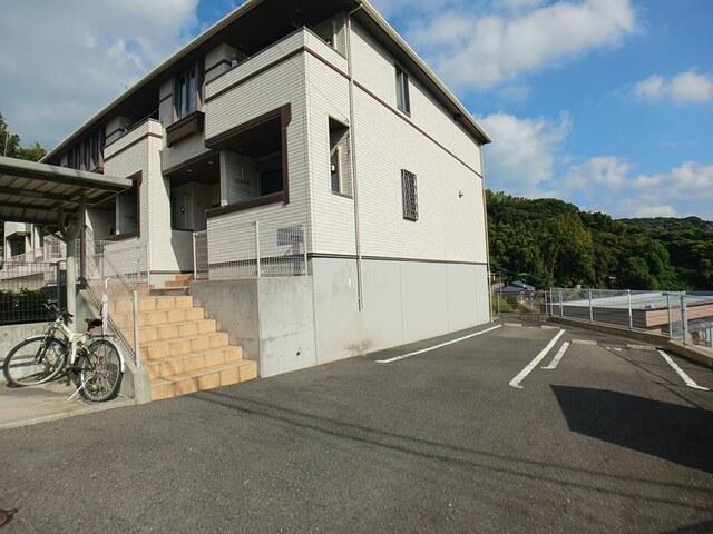 セレーノ洞海Ⅲ（102） 駐車場