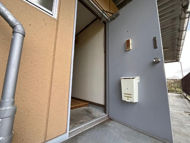 ハイツ多田（204） 玄関
