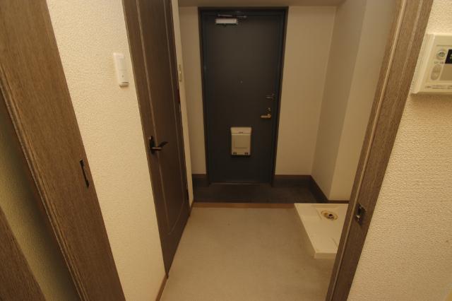 ジュネス壱番館（504） 玄関