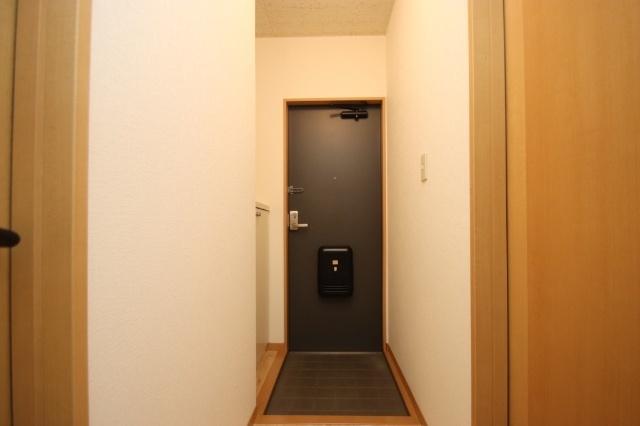 カンパーニュ（102） 玄関