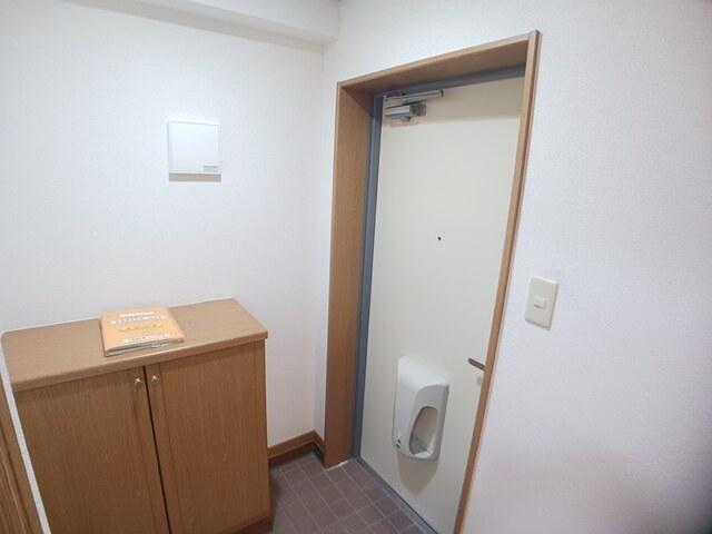 パークサイド（105） 玄関