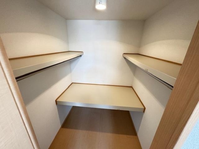 シャトン・アイ　B棟（101） 収納