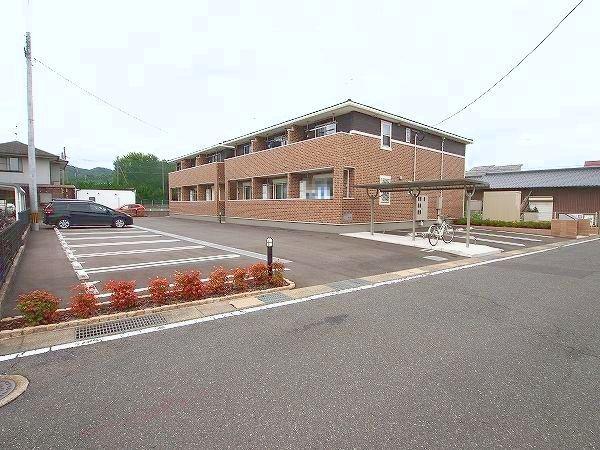 スプリング・外園Ｂ（101） 駐車場