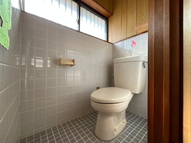 田原1丁目戸建 トイレ
