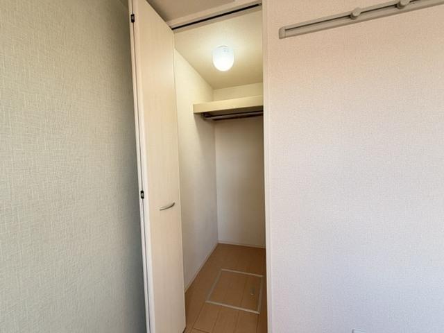 エデンナ　C（101） 収納