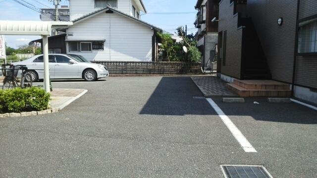 ペンサミエントＡ（202） 駐車場