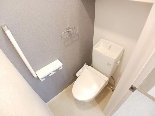 ソレイユ元町Ⅳ（105） トイレ