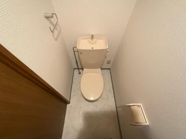 井上興産ビル（303） トイレ
