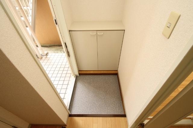 SONE壱番館　B棟（101） 玄関