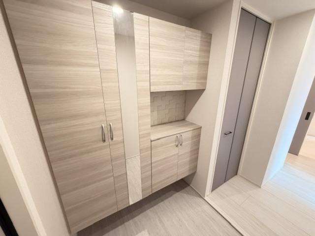 D-ROOM原町（203） 玄関