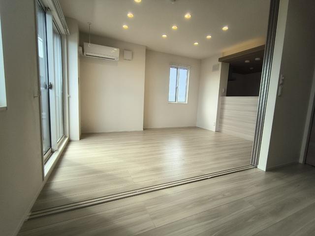 アークパルシモン（303） 部屋画像