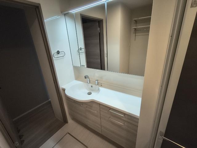 アークパルシモン（303） 部屋画像