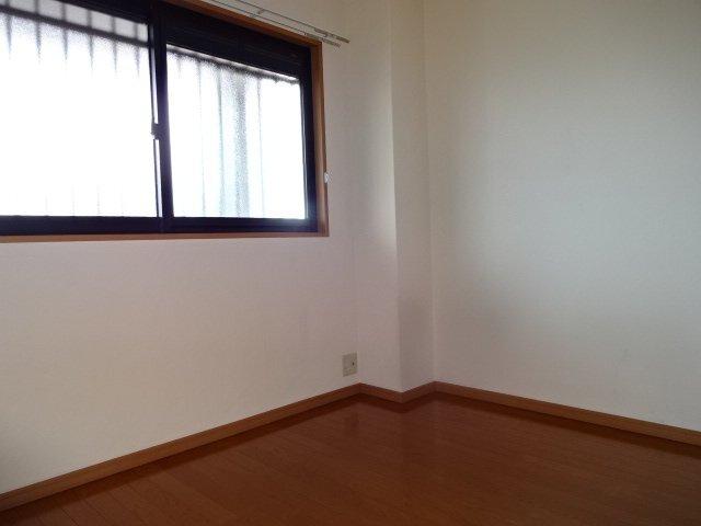 ロワイヤル小倉 部屋画像