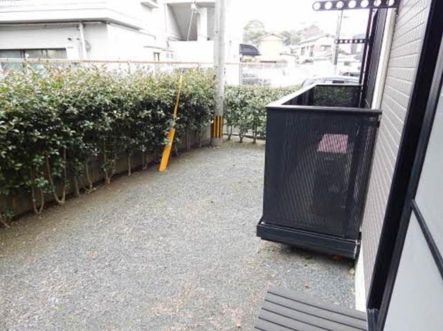 エスポワール・アージュ下石田B棟（102） 庭