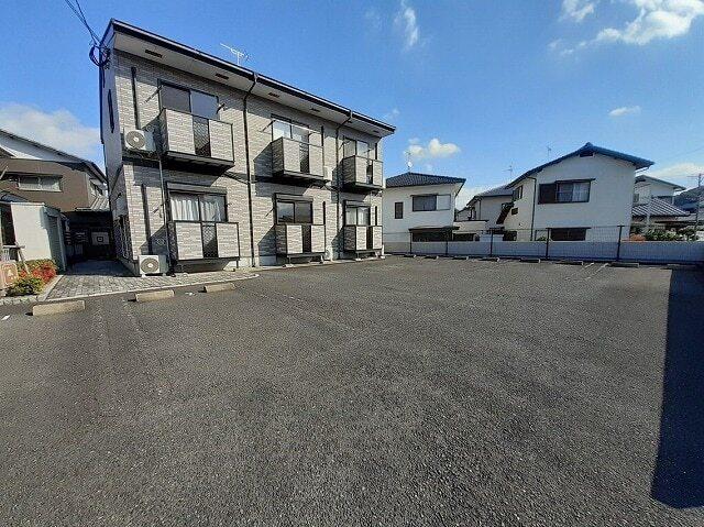 シャトー長尾（203） 駐車場