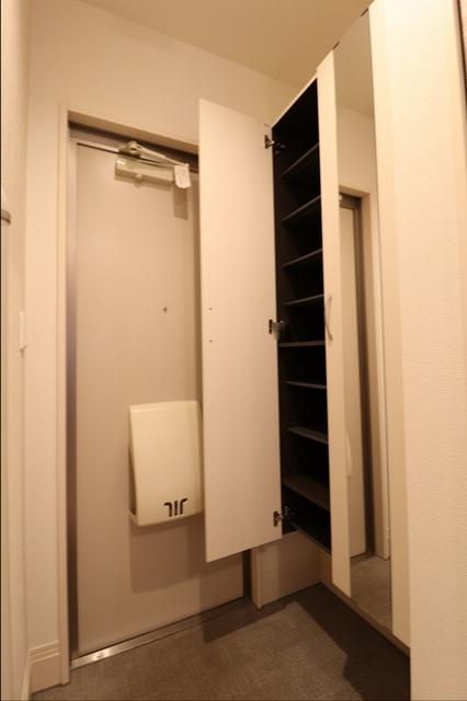 ルミナス須賀（105） 玄関