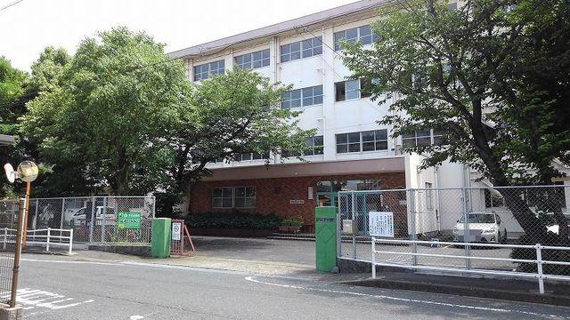 北九州市立 足立小学校：230m
