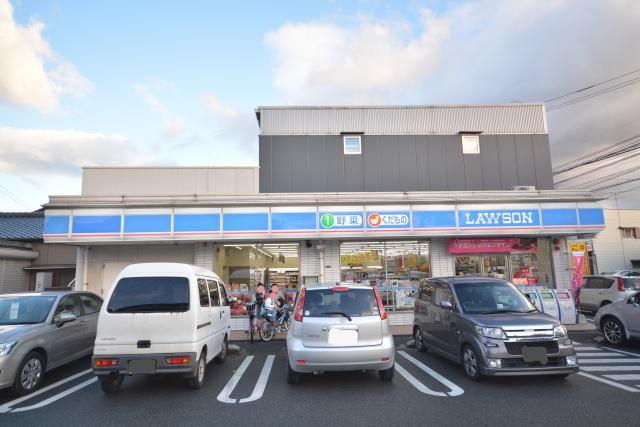 ローソン小倉横代東町店：500m