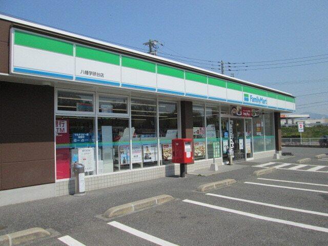 ファミリーマート：600m