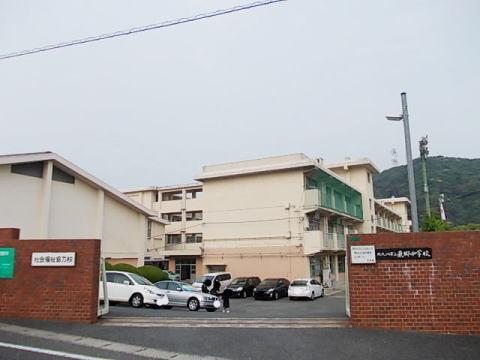 北九州市立 東郷中学校：130m
