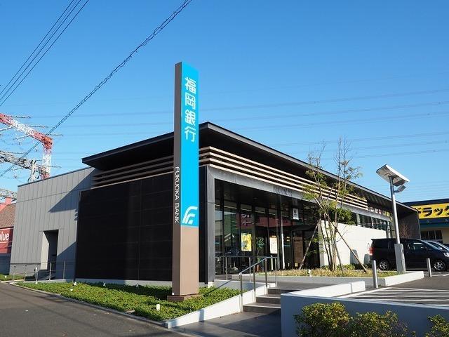 福岡銀行：160m