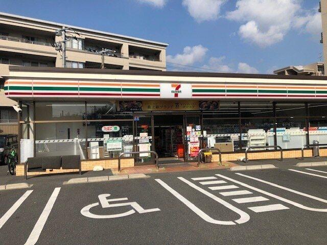 セブンイレブン：400m