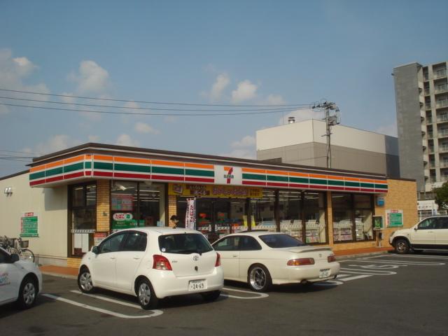 セブンイレブン則松店：250m