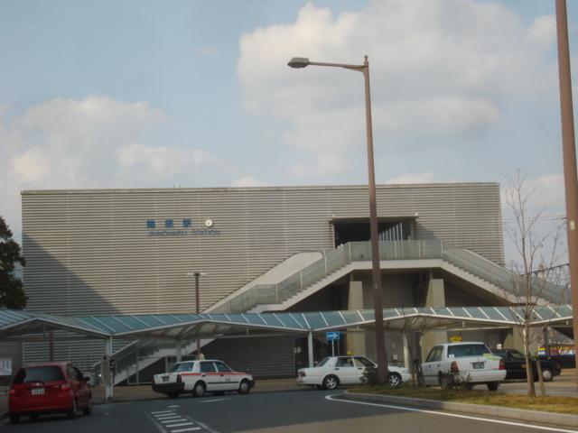 陣原駅：500m