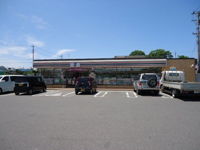 セブンイレブン八幡楠橋南1丁目店：730m
