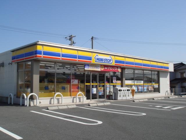 ミニストップ小倉中吉田店：412m