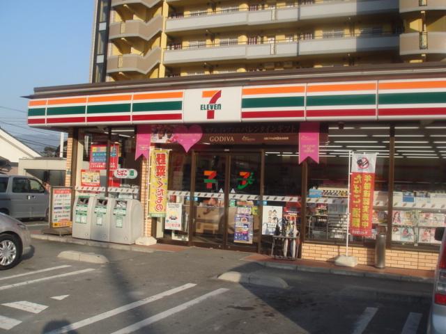 セブンイレブン小倉蒲生4丁目店：224m