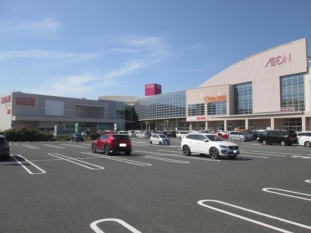 イオン若松ショッピングセンター：1200m