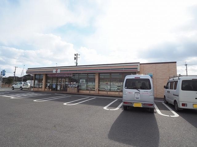 セブンイレブン：750m