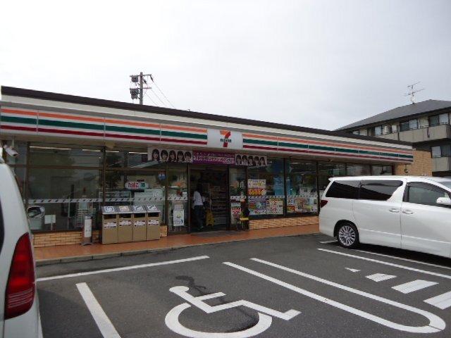 セブンイレブン若松鴨生田店：381m