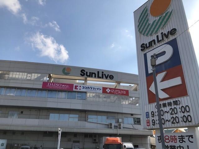 サンリブ三ヶ森店：1800m