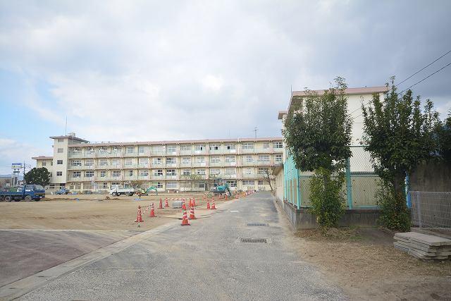 北九州市立　曽根小学校：900m
