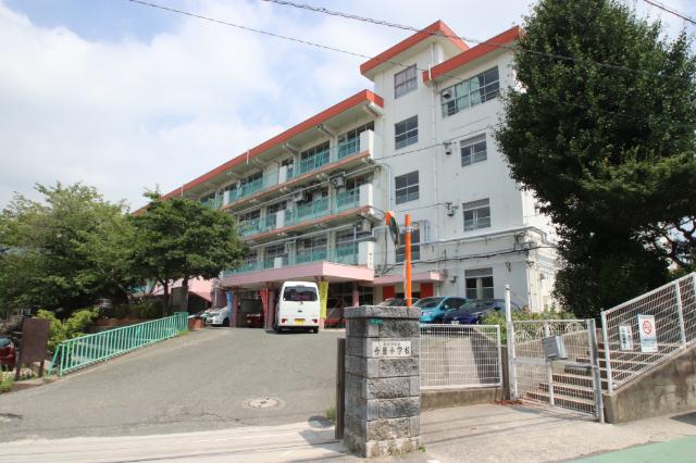 北九州市立吉田小学校：300m