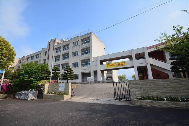苅田町立　新津中学校：1200m