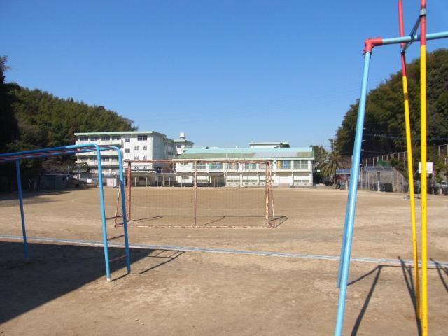 北九州市立貫小学校：1270m